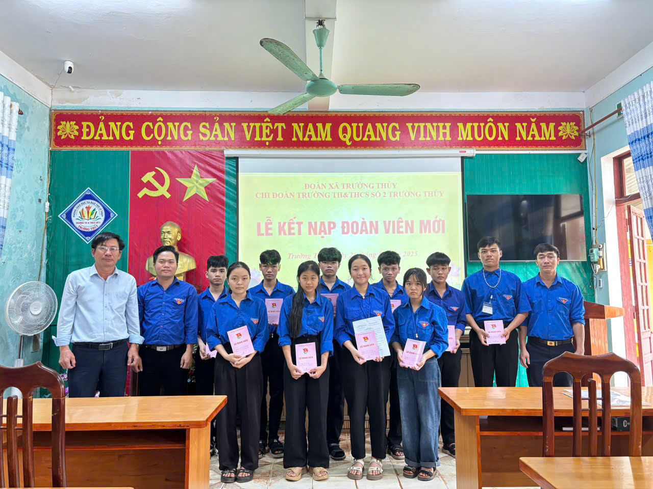 Nhi8420254.jpg